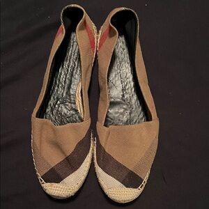 Burberry Women's Tan and Black Espadrilles